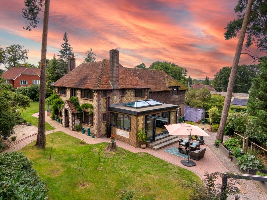 5 bed detached house for sale in Amberley Road, Storrington, Pulborough