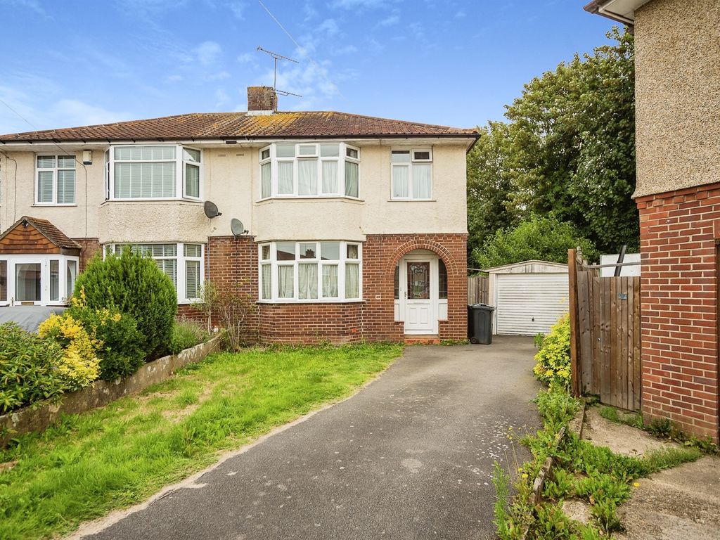 3 bed semidetached house for sale in Essella Road, Ashford TN24, £