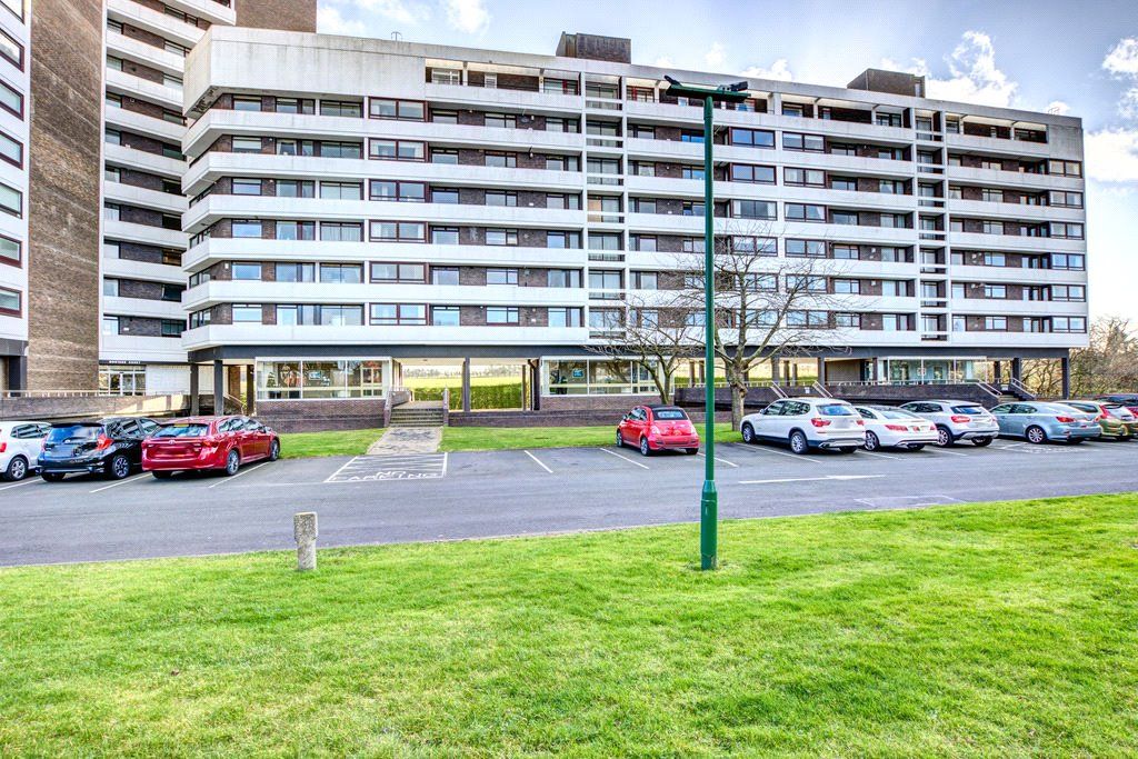 3 bed flat for sale in Montagu Court, Gosforth, Newcastle Upon Tyne