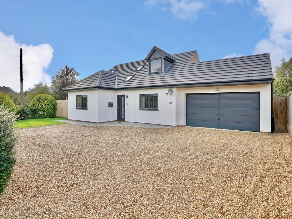 4 bed detached house for sale in Pound Road, Hemingford Grey