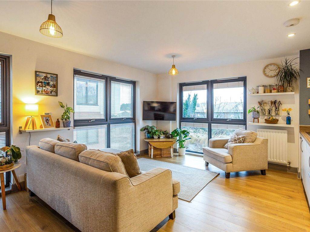 2 bed flat for sale in Paintworks, Arnos Vale, Bristol BS4, £300,000