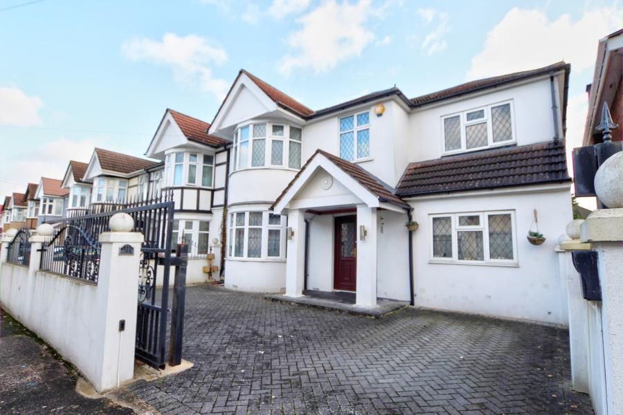 5 bed end terrace house for sale in Boxmoor Road, Kenton HA3, £875,000