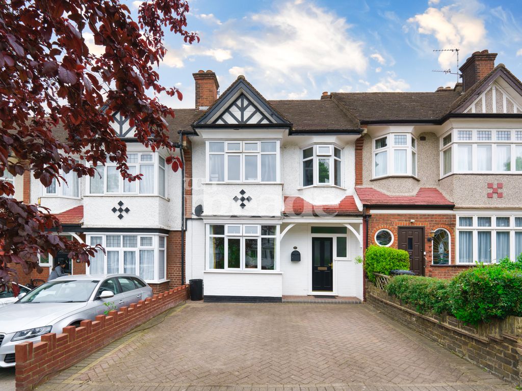 3 bed terraced house for sale in Hurst Avenue, London E4 Zoopla