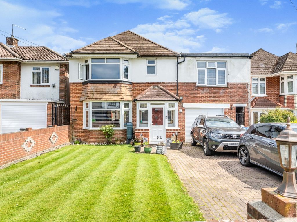 4 bed detached house for sale in Tower Gardens, Bassett, Southampton
