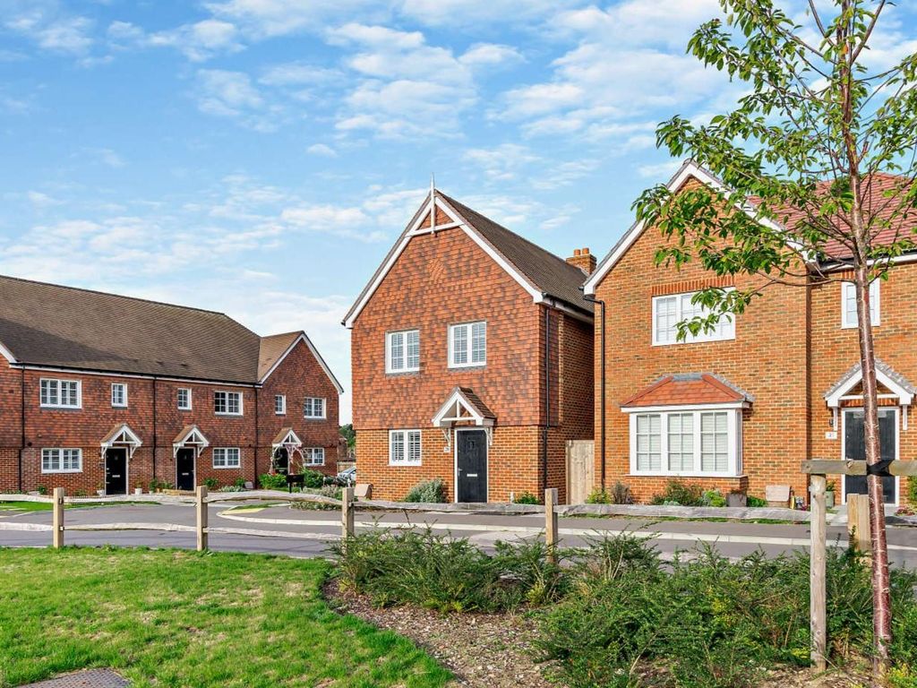 3 bed detached house for sale in Barty Way, Thurnham, Maidstone ME14, £