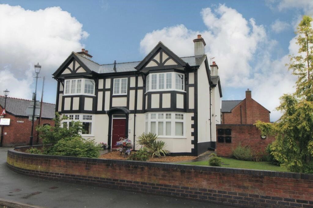 2 bed flat for sale in Cross Street, Holt, Wrexham LL13, £210,000 Zoopla