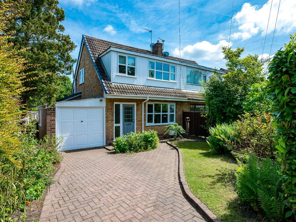 3 bed semidetached house for sale in Hebden Avenue, Culcheth
