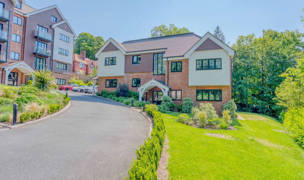 1 bed flat for sale in Plough Lane, Purley CR8 Zoopla