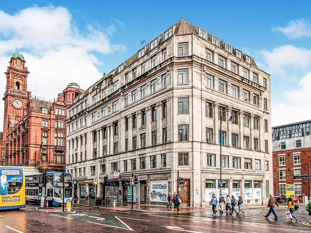2 bed flat to rent in Oxford Place, 7 Oxford Road, Manchester M1, £