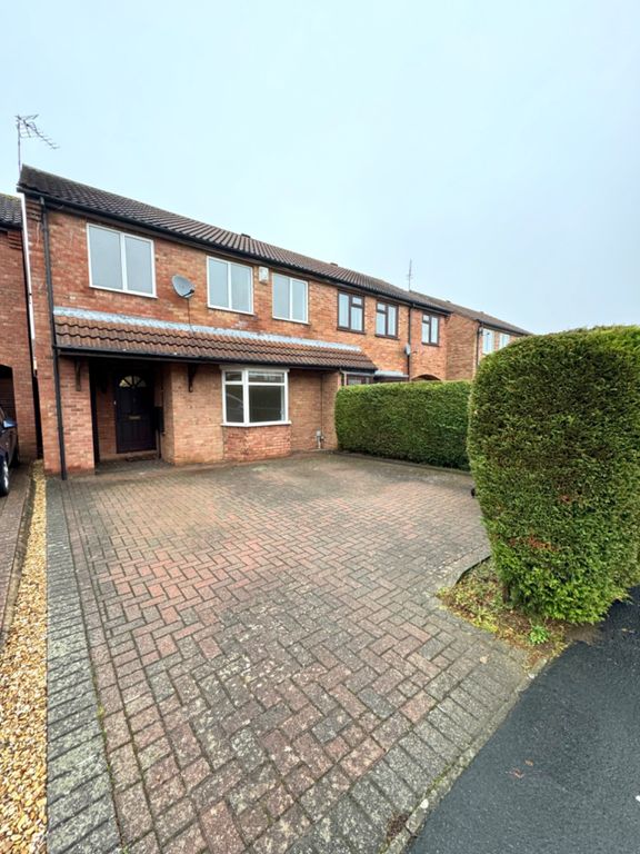 4 bed semidetached house for sale in Ambleside Close, Sleaford NG34, £