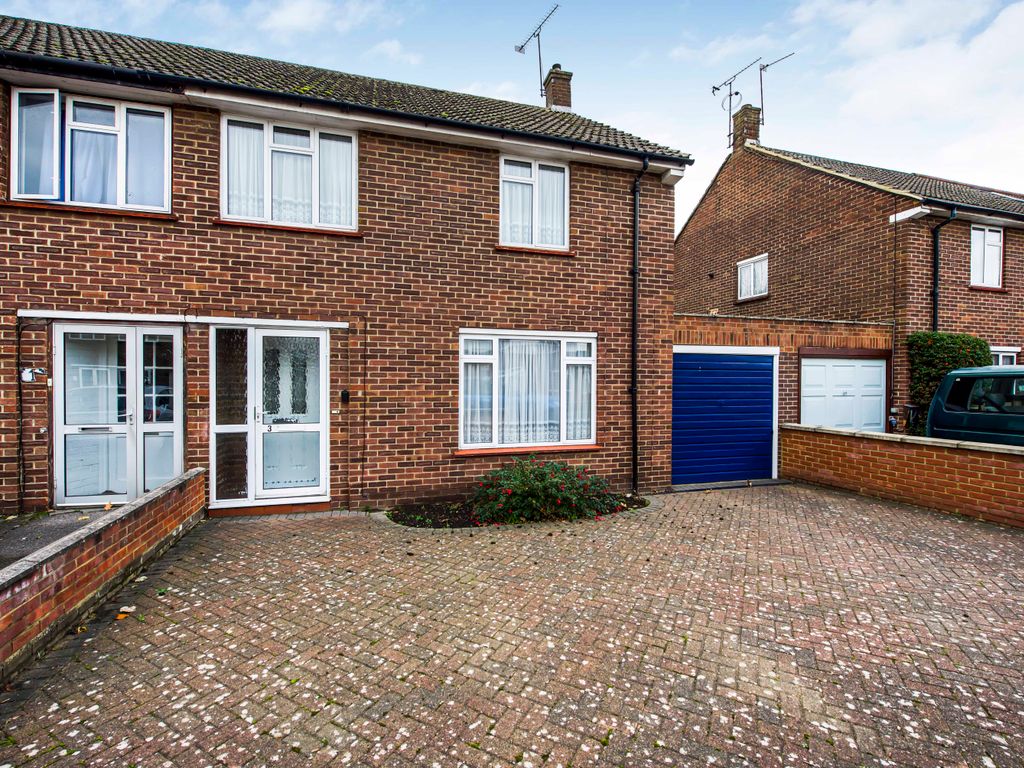 3 Bed Semi-detached House For Sale In Lodge Close, Cowley Ub8 - Zoopla