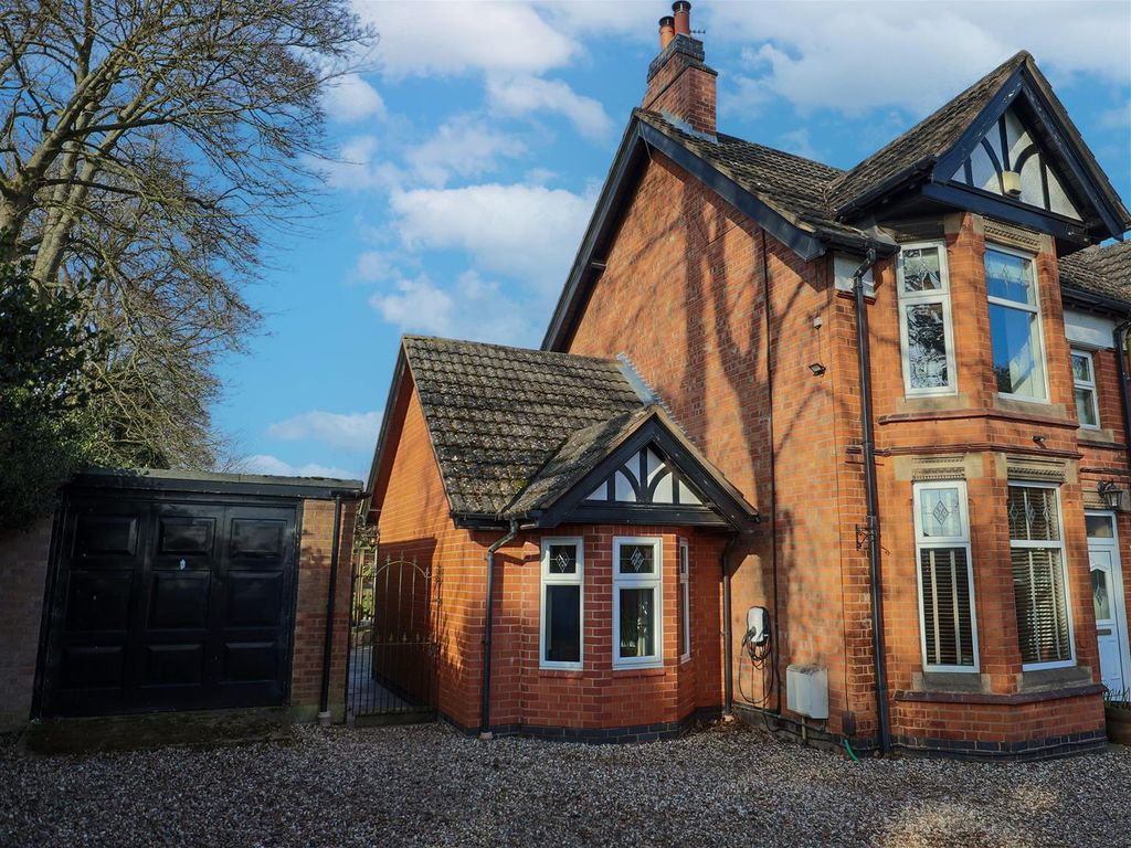 3 bed semidetached house for sale in Equity Road, Earl Shilton