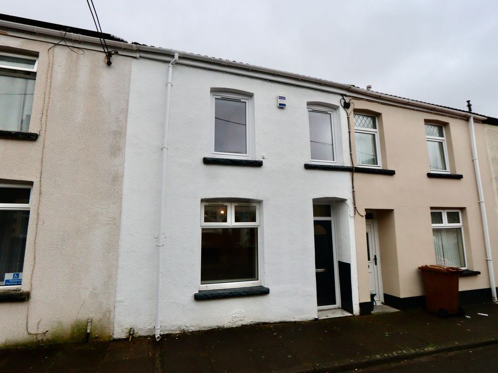 3 bed terraced house to rent in Greenfield Street, Bargoed CF81, £750