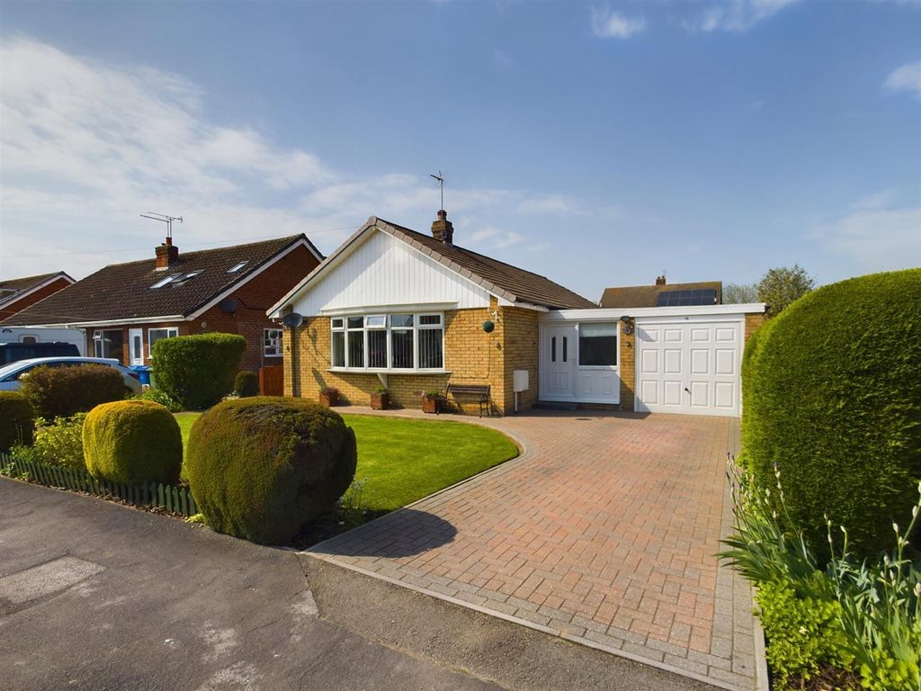 3 bed detached bungalow for sale in Ashleigh Drive, Beeford, Driffield