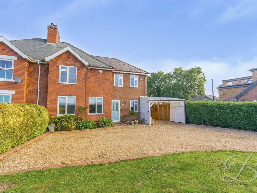 4 bed semidetached house for sale in Eakring Road, Wellow, Newark NG22