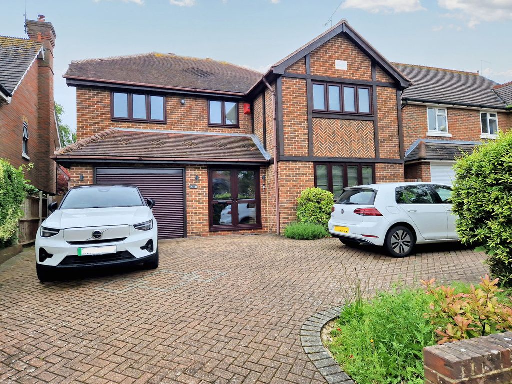 4 bed detached house for sale in Maidstone Road, Rochester ME1, £900,000 Zoopla