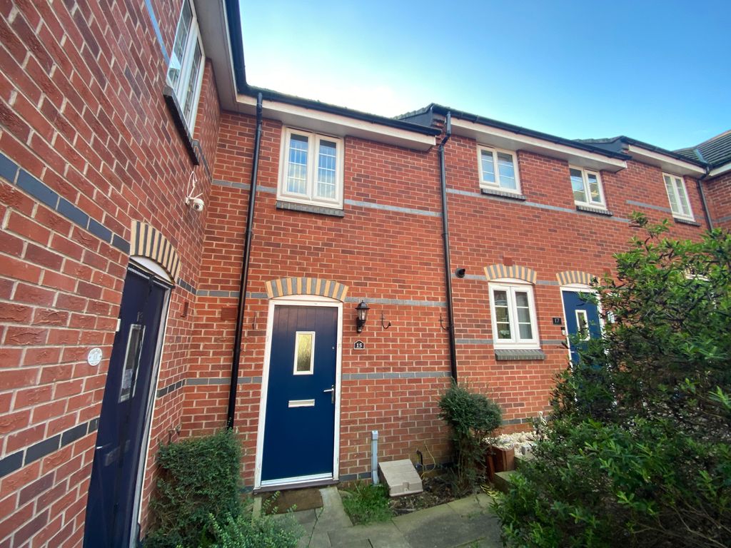 2 bed property to rent in Greenhalgh Crescent, Ilkeston DE7, £795 pcm