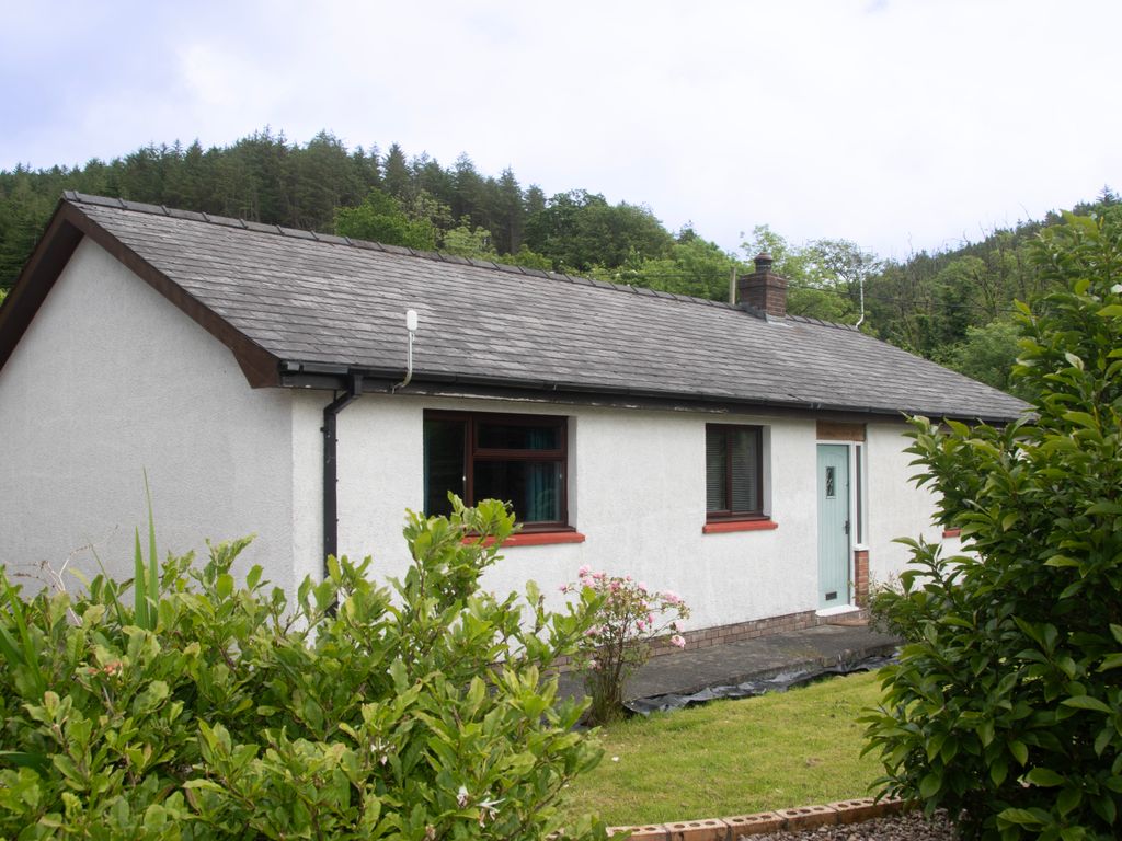 3 bed detached bungalow for sale in Llanafan, Aberystwyth SY23, £