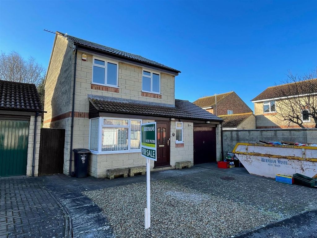 3 bed detached house for sale in Barrington Road, BurnhamOnSea TA8, £