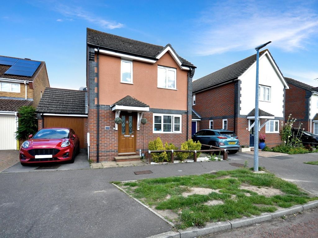 3 bed detached house for sale in Centurion Way, Colchester CO2 Zoopla