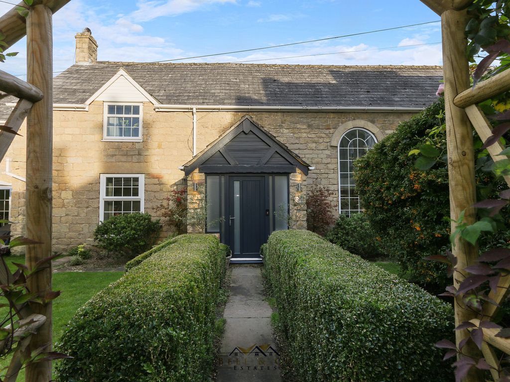 4 bed detached house for sale in Anston Hall, North Anston, Sheffield