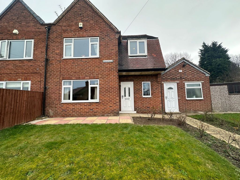 3 bed semidetached house for sale in Harewood Avenue, Pontefract WF8