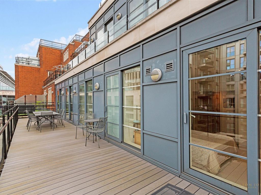 2 bed flat to rent in Romney House, 47 Marsham Street, Westminster