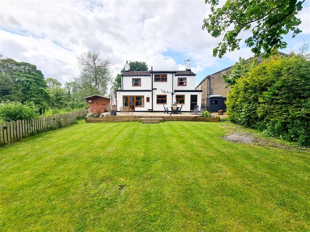 4 bed detached house for sale in Bridge Road, Horbury, Wakefield WF4