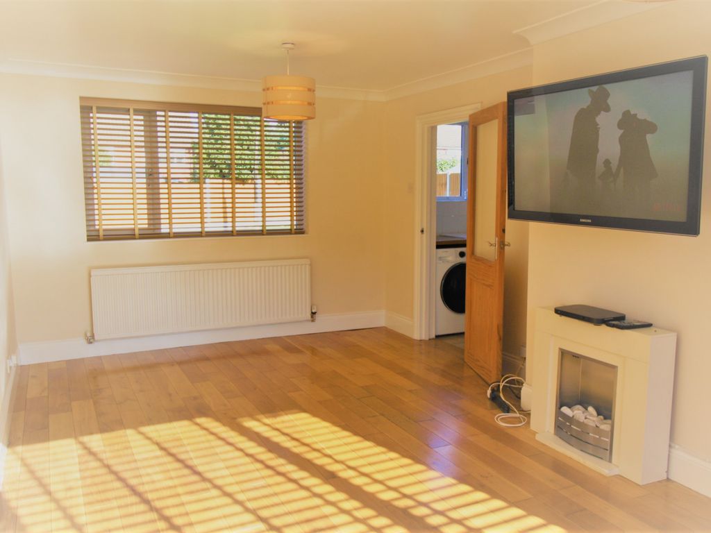 3 bed semidetached house to rent in Palins Way, Grays, Essex RM16, £
