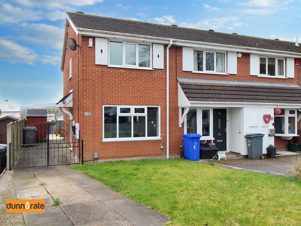 2 bed town house for sale in Edmonton Grove, StokeOnTrent ST2, £