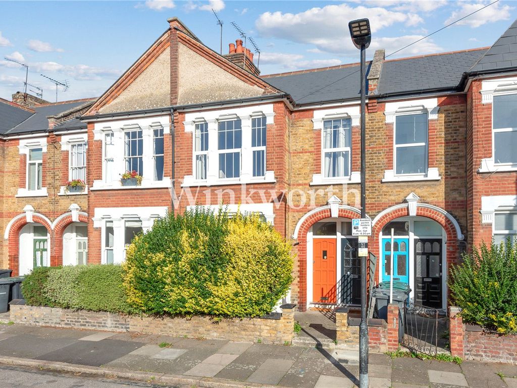 2 bed to rent in Southey Road, London N15, £1,800 pcm Zoopla