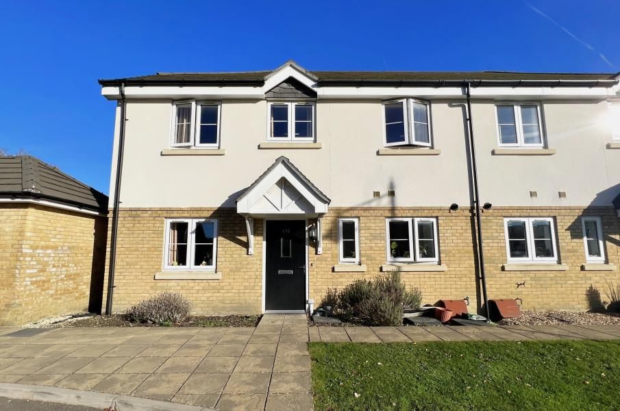 3 bed end terrace house to rent in Brookwood Farm Drive, Knaphill