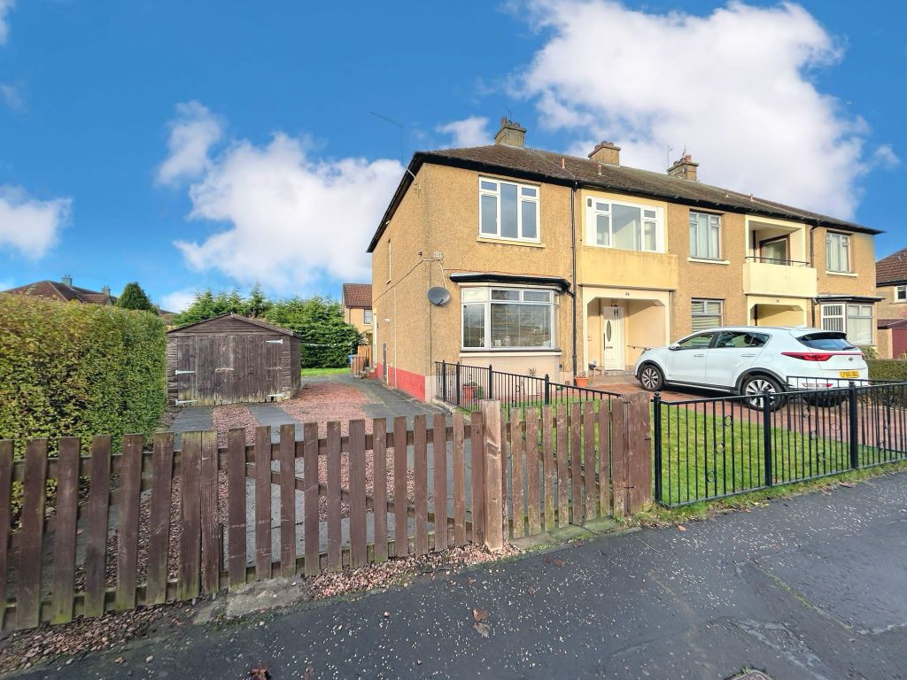 2 bed flat for sale in Newlands Road, Grangemouth FK3, £94,995 Zoopla