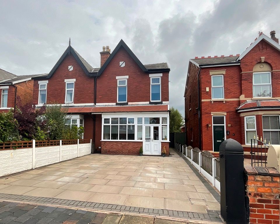Lesley Road Southport PR8  