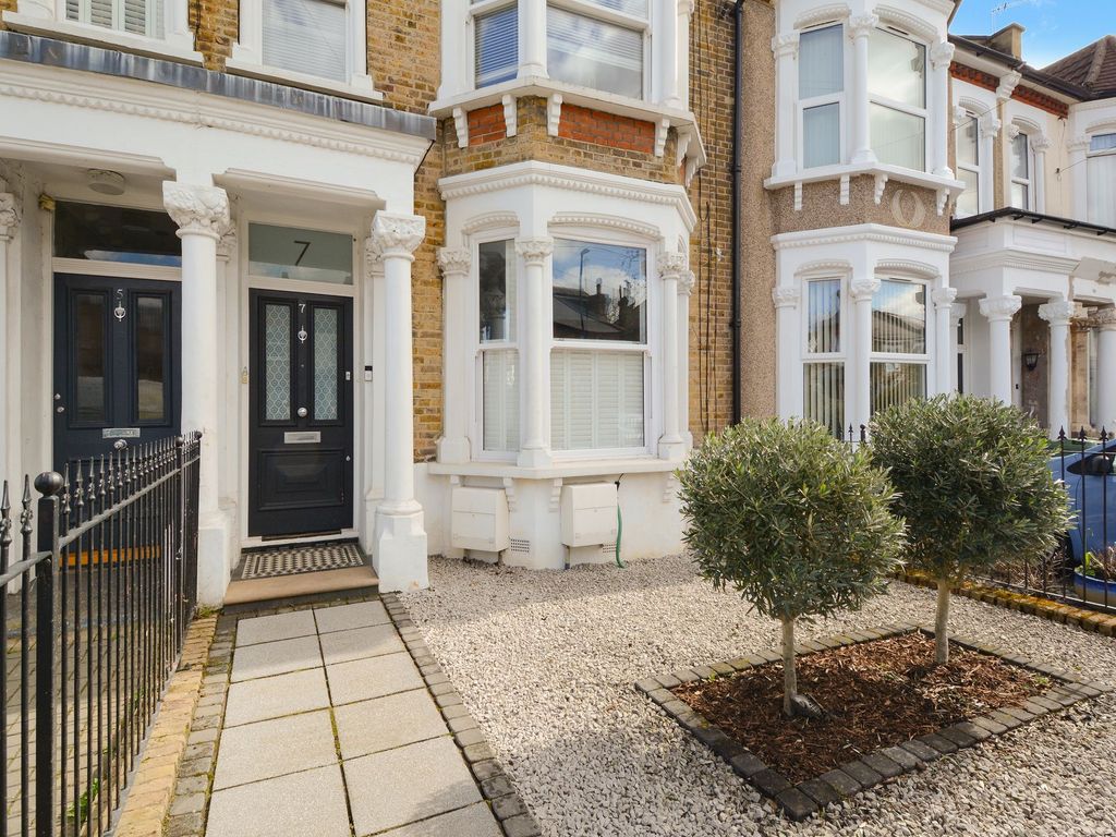 2 bed flat for sale in Colfe Road, Forest Hill SE23 Zoopla