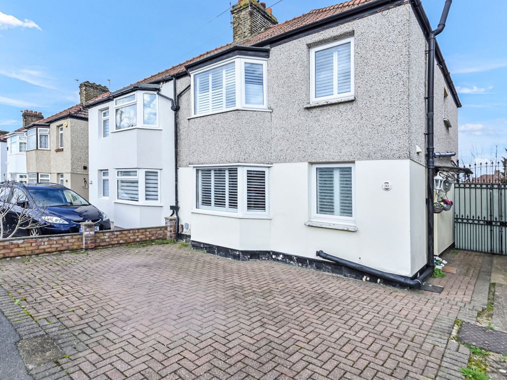 3 bed semidetached house for sale in Westbrooke Crescent, Welling