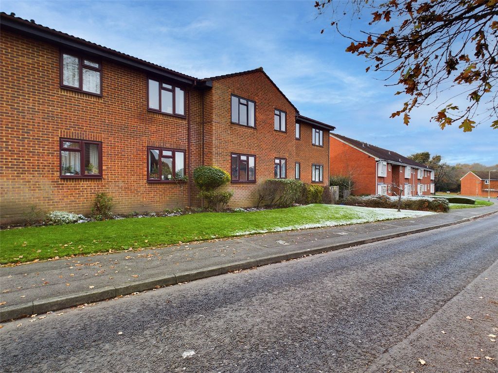 Reeve Court, Guildford, Surrey GU2  
