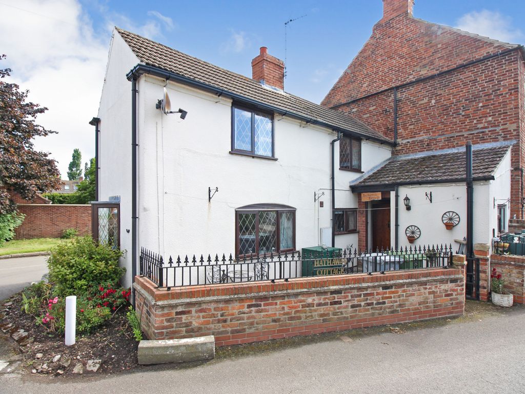 2 bed cottage for sale in Main Street, Bathley, Newark NG23 Zoopla