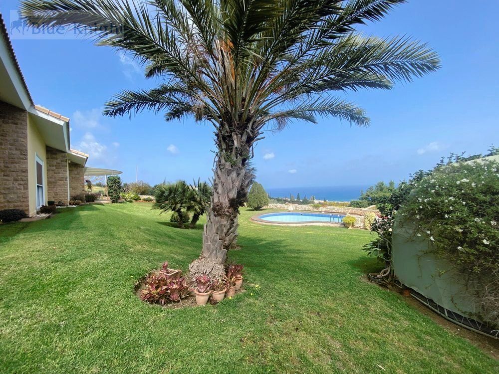 5 bed bungalow for sale in Neo Chorio, Cyprus, £760,975 Zoopla