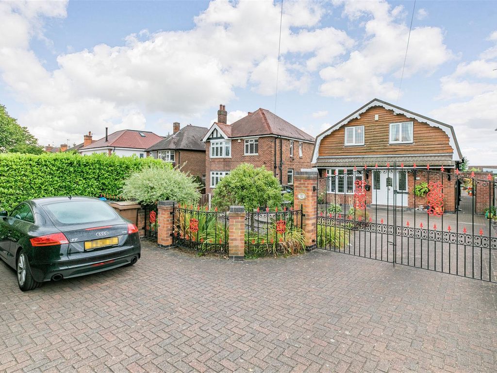4 bed detached house for sale in High Lane West, West Hallam, Ilkeston