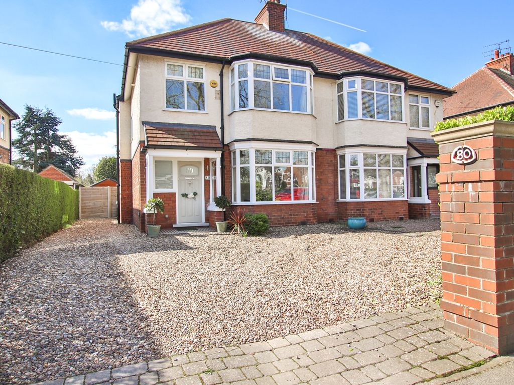 4 bed semidetached house for sale in Kingston Road, Willerby, Hull