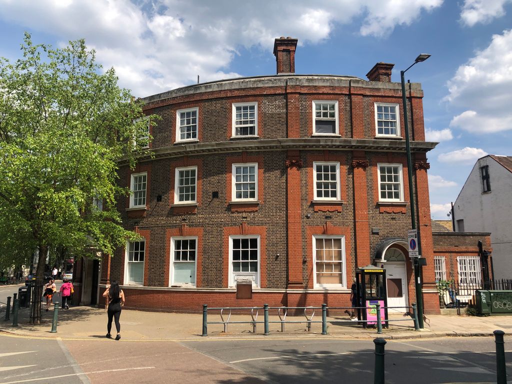 Retail premises for sale in High Street, Teddington TW11, £1,000,000