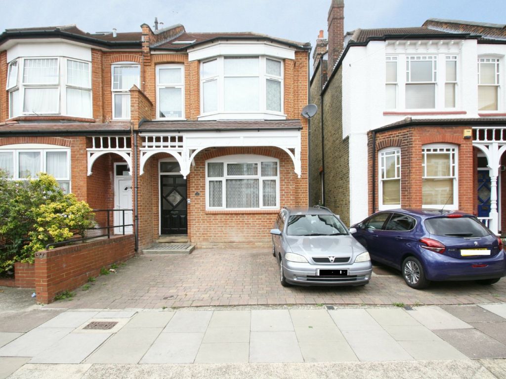 1 bed flat to rent in Roseneath Avenue, Winchmore Hill, London N21, £