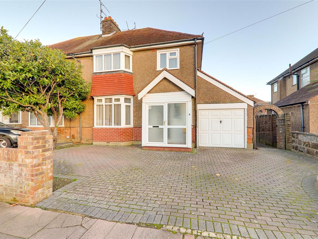 3 bed semidetached house for sale in Beaumont Road, Broadwater