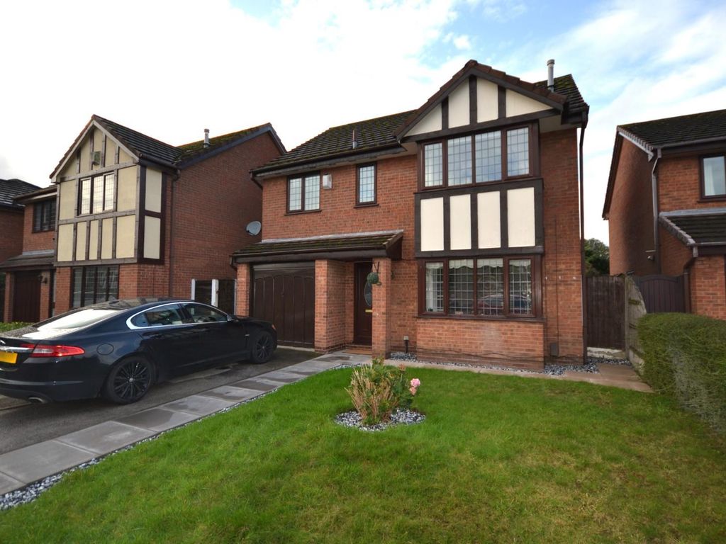 4 bed detached house for sale in Newbridge Close, Callands, Warrington