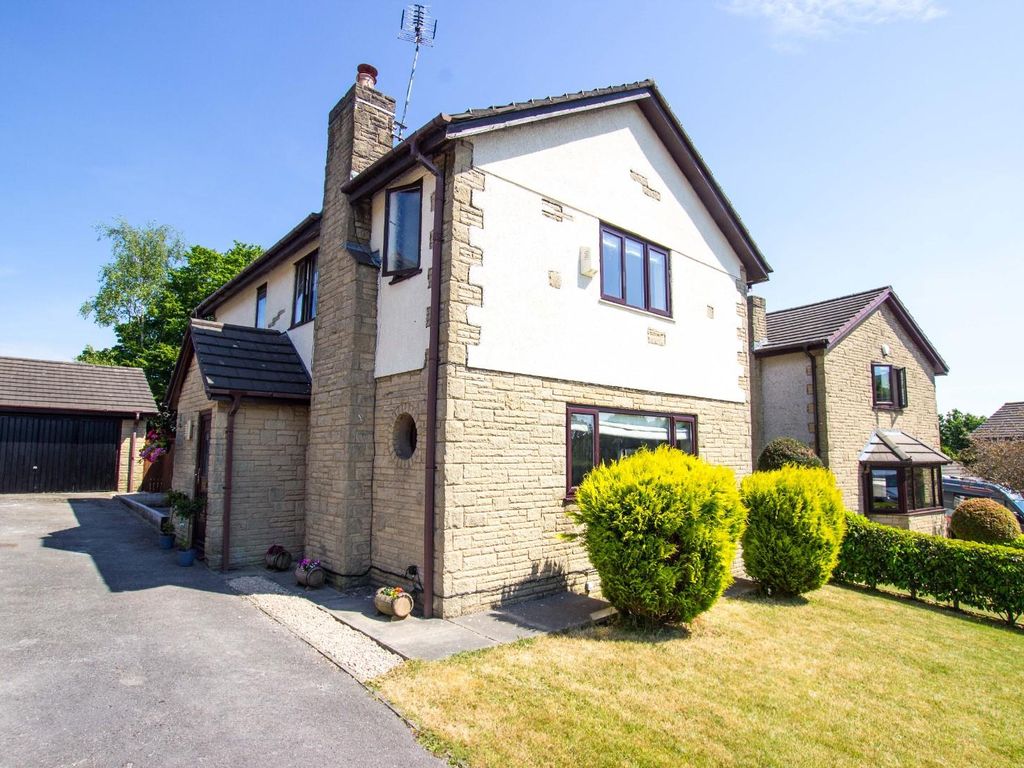 4 bed detached house for sale in Kestrel Drive, Darwen BB3 Zoopla