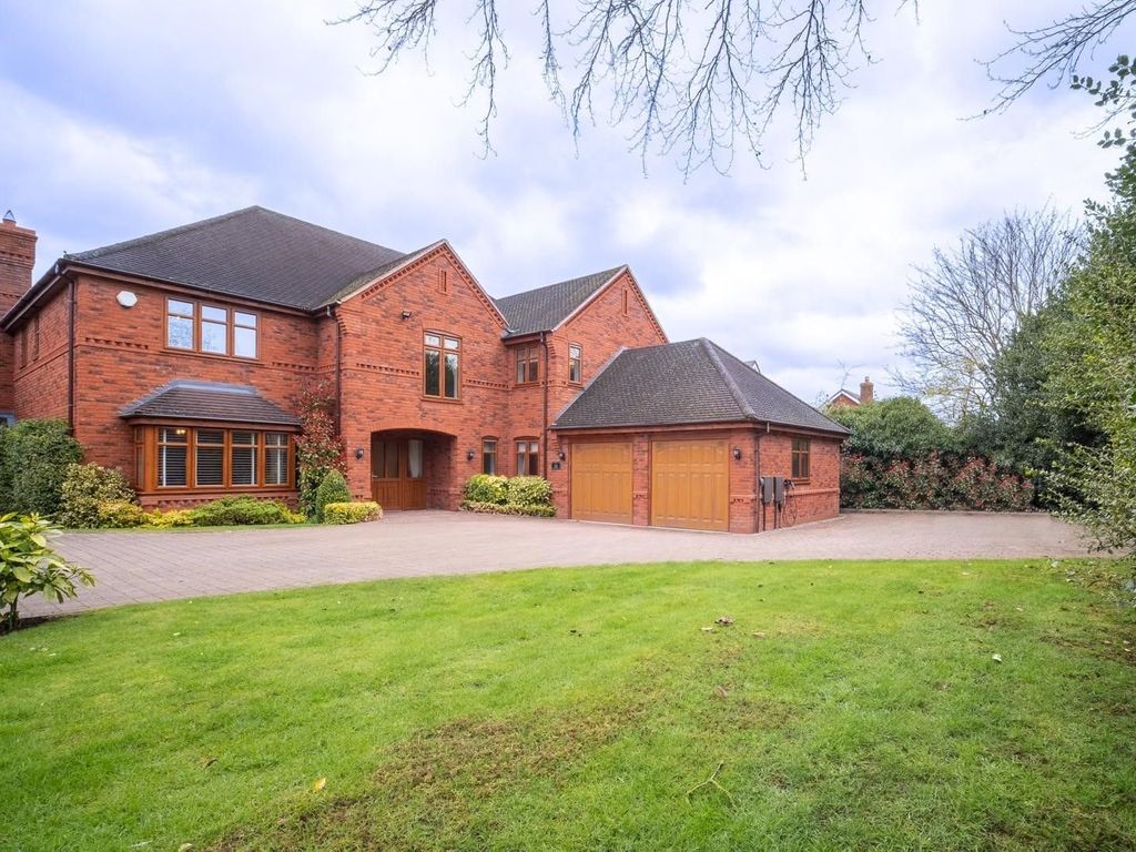 5 bed detached house for sale in York House, Pinfold Hill, Shenstone