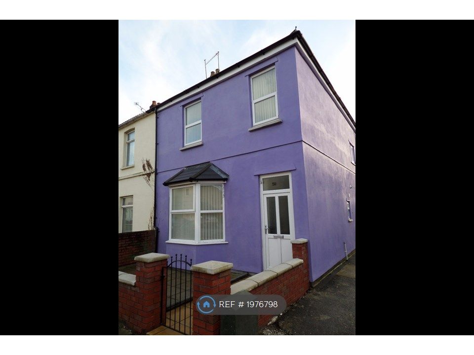 3 bed terraced house to rent in Elm Street, Cardiff CF24, £1,250 pcm