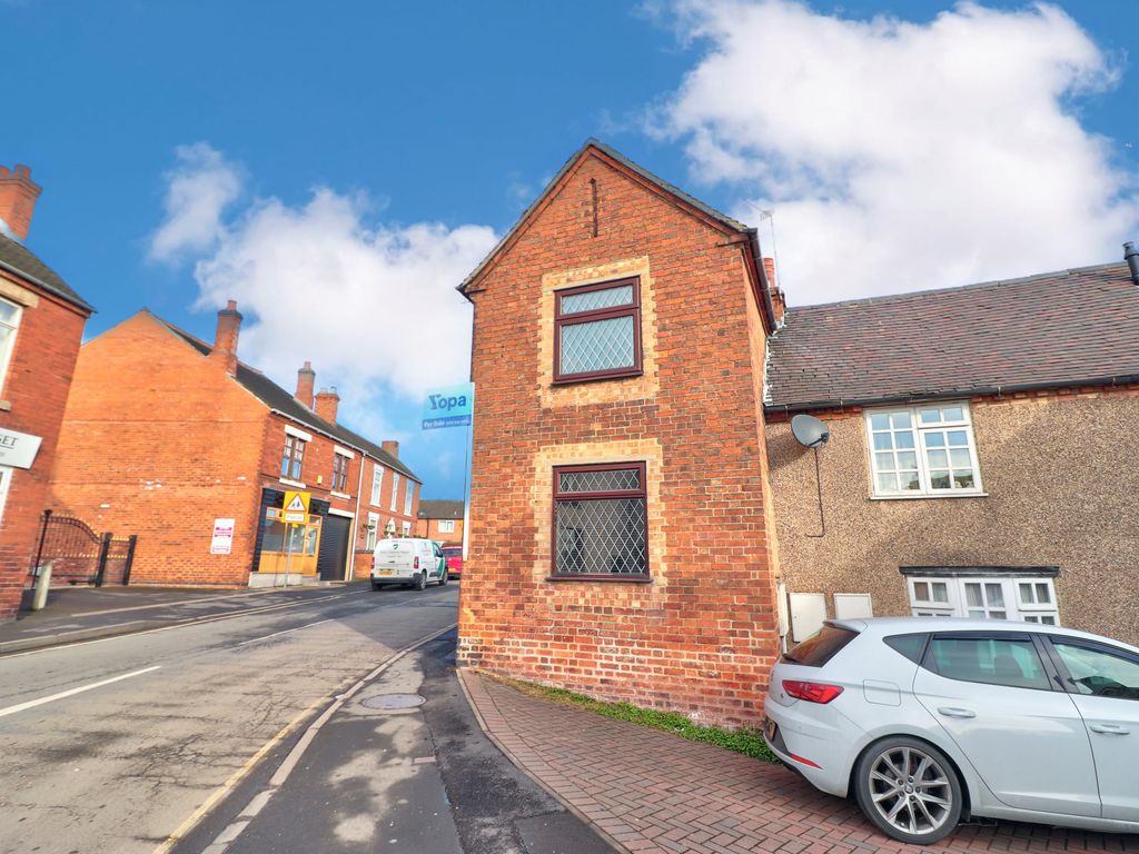 1 bed end terrace house for sale in Bretby Road, Newhall, Swadlincote