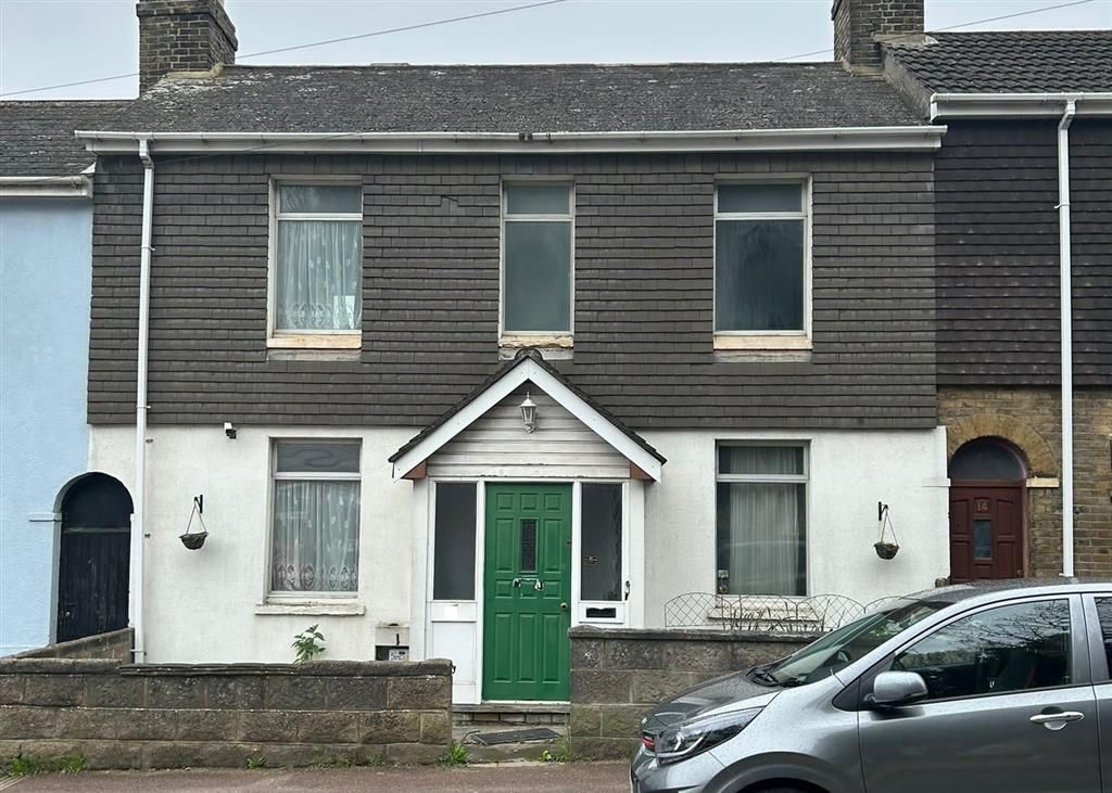 3 bed terraced house for sale in Upper Luton Road, Chatham, Kent ME5 Zoopla